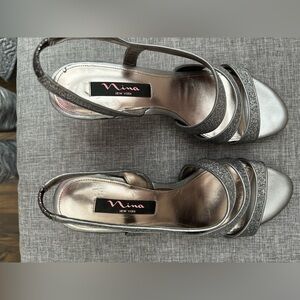Nina (New York) dress heel, silver with 2.5 inch heel.Worn once great condition